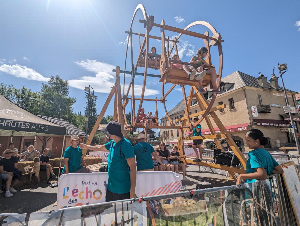 de partage et de coopération intergénérationnelle.